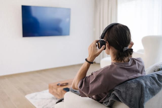 Jak podłączyć słuchawki bezprzewodowe do telewizora Philips bez problemów Jak podłączyć słuchawki bezprzewodowe do telewizora Philips bez problemów